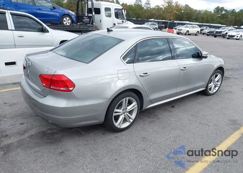 2014 Volkswagen Passat 2.0L Tdi Se z USA, uszkodzony, nr VIN 1VWBN7A30EC096033